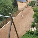 Baumfuchs Direkt An Der Talabfahrt Belalp Domek alpejski