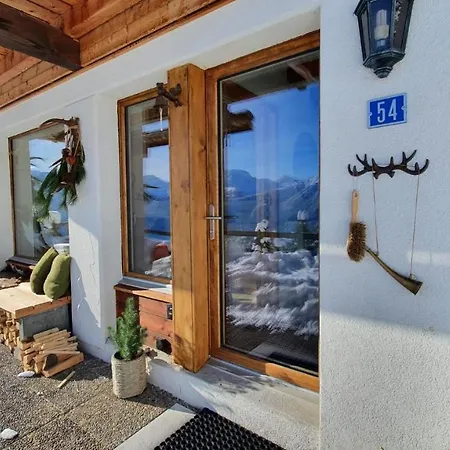 Baumfuchs Direkt An Der Talabfahrt Belalp Blatten bei Naters